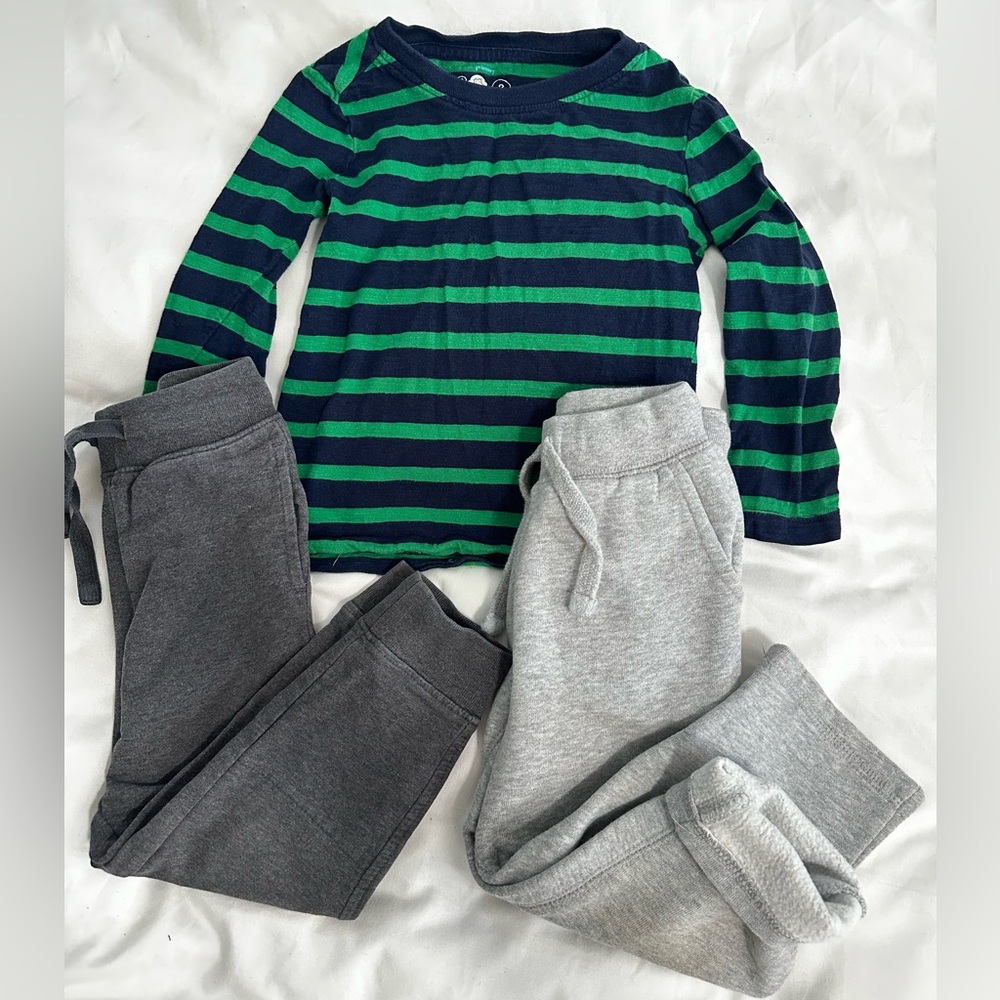 Primary Long sleeve T, Gray Kids Joggers, size 3